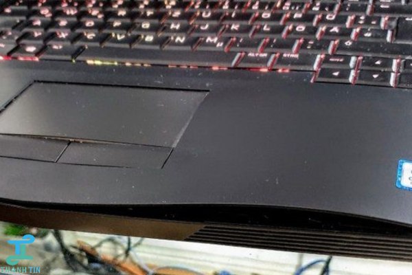 Pin laptop bị phồng tiềm ẩn nhiều nguy hiểm