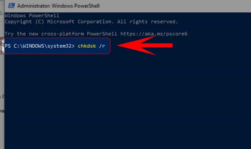 Nhập lệnh chkdsk /r, sau đó nhấn Enter