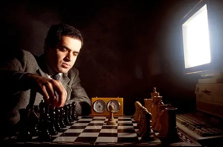 Kỳ thủ cờ vua Garry Kasparov trong trận đấu lịch sử với siêu máy tính Deep Blue
