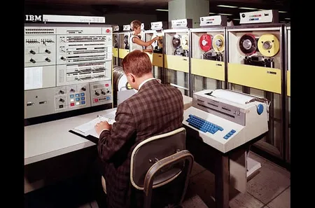 Máy tính Mainframe IBM System/360 có khả năng mở rộng mạnh mẽ