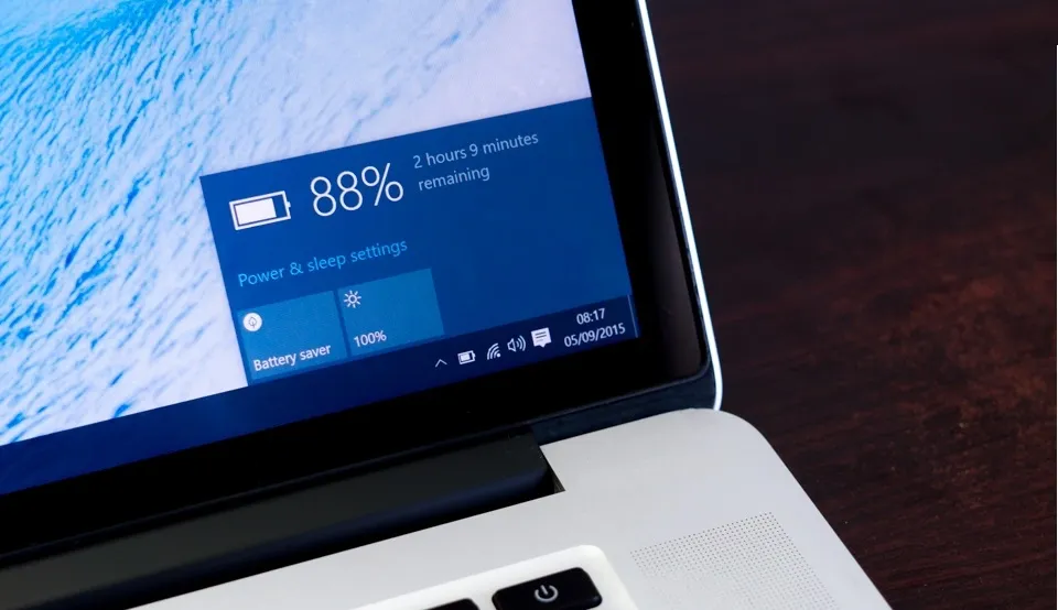 Kiểm tra cài đặt trong Taskbar để hiển thị pin trên laptop Win 7