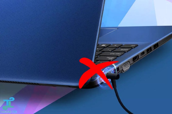 Không sạc được là dấu hiệu nên thay pin laptop Dell