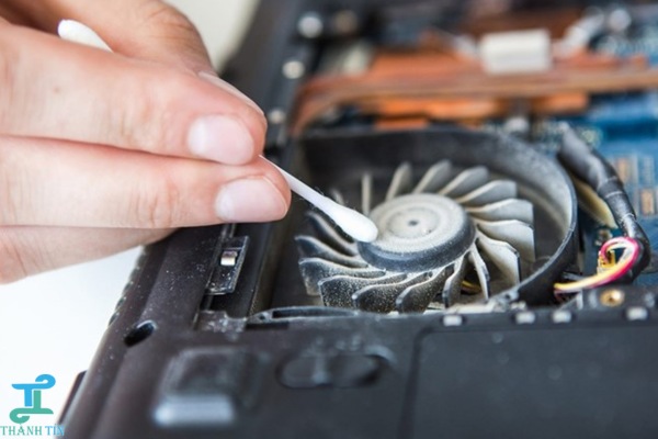 qua-trinh-thay-quat-tan-nhiet-laptop Đảm bảo quá trình thay tản nhiệt laptop