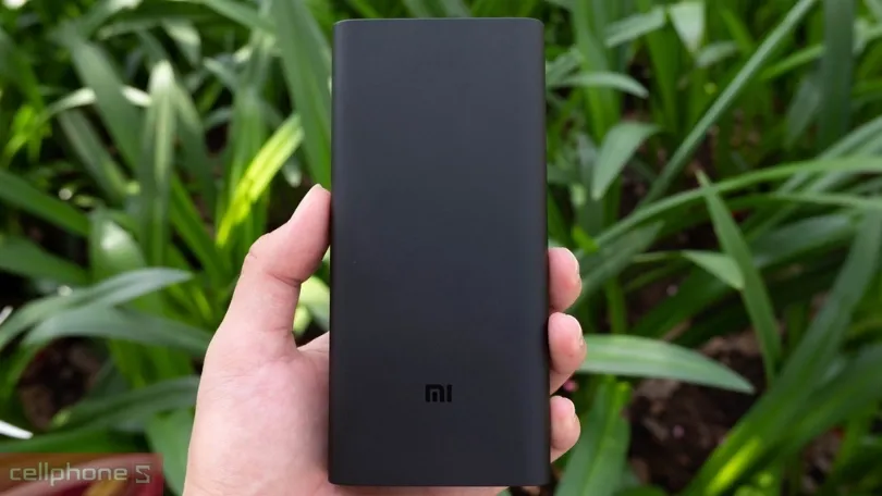 Pin dự phòng Xiaomi đời mới tích hợp công suất sạc cao cho laptop văn phòng