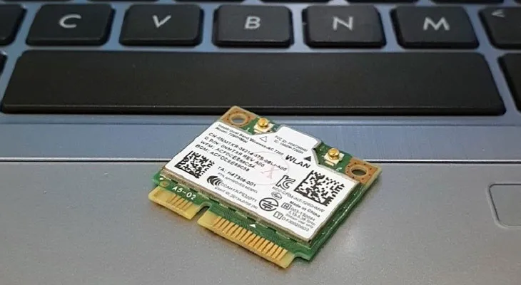 Card Wifi được lắp đặt bên trong máy tính