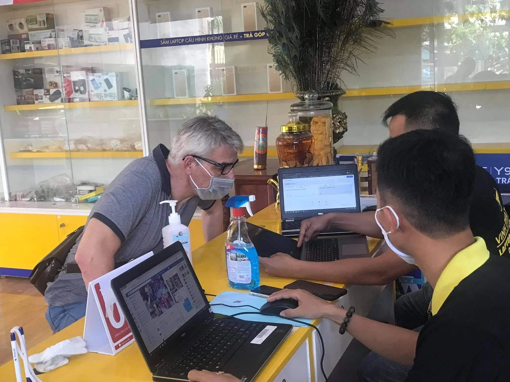 sửa laptop bình dương