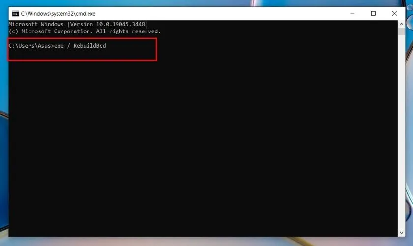 Tại Command Prompt nhập cú pháp exe / RebuildBcd