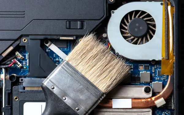 Lợi ích của việc vệ sinh laptop định kỳ giúp máy bền bỉ hơn
