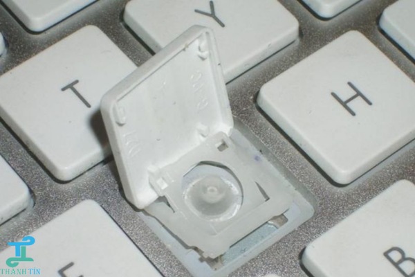 Cách tháo lắp bàn phím laptop Dell bị hỏng