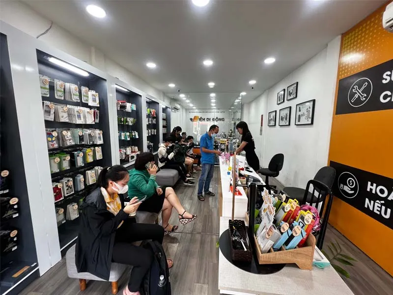 Đội ngũ kỹ thuật viên giàu kinh nghiệm tại Thành Tín Computer