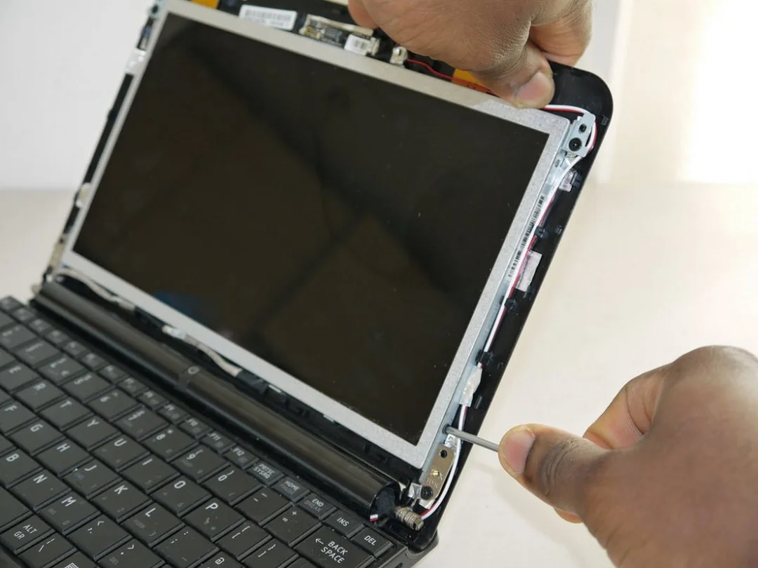thay màn hình laptop bao nhiêu tiền - hình minh họa 1 thay màn hình laptop bao nhiêu tiền - hình minh họa 1