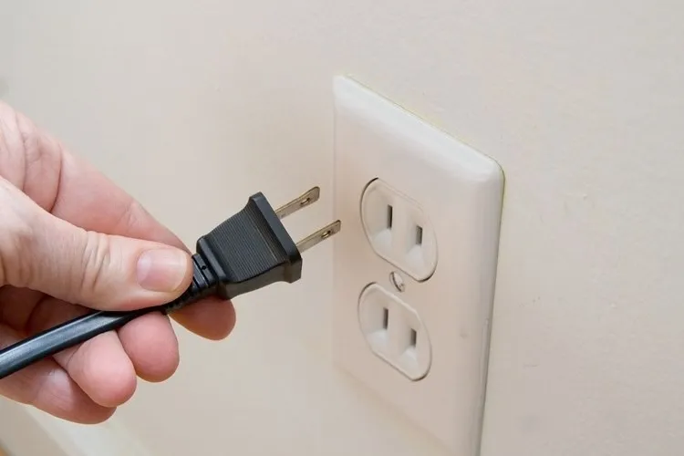 Ngắt nguồn điện, khởi động lại tivi