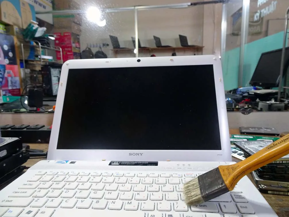 Vệ sinh và bảo dưỡng laptop định kỳ tại Kon Tum