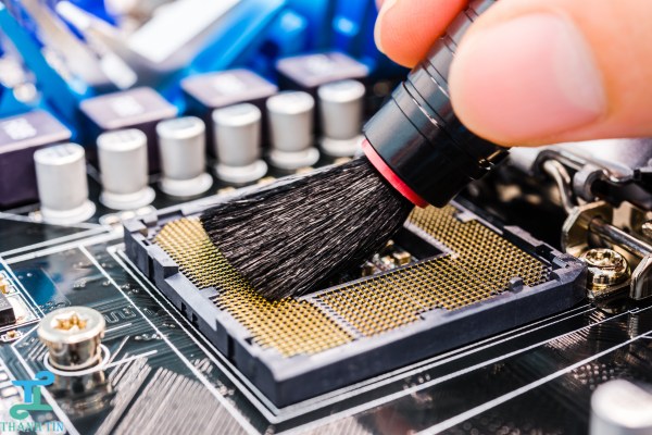 Vệ sinh máy tính thường xuyên để tránh CPU nóng bất thường