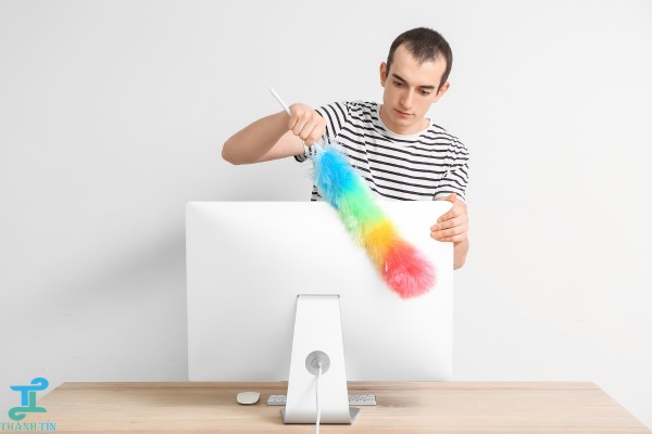 Vệ sinh máy tính Quận 2 loại bỏ bụi bẩn