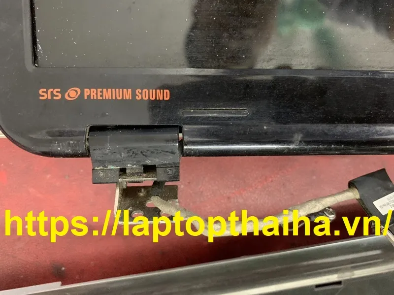 Bản lề laptop sau khi sửa chữa